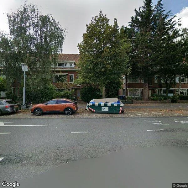 Straatbeeld van Laan van Nieuw Oosteinde 32, 2274EG Voorburg