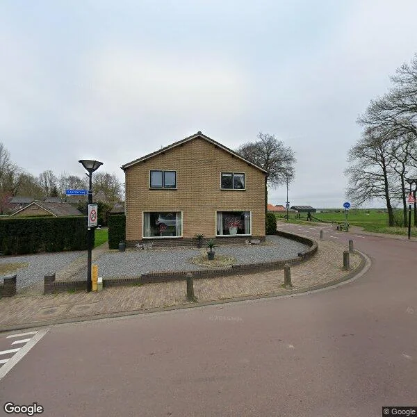 Straatbeeld van Laarderweg 2, 3755AN Eemnes