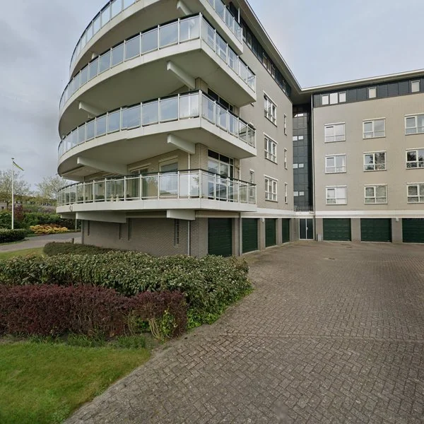 Straatbeeld van Labradorstroom 5, 1271DA Huizen