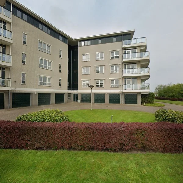 Straatbeeld van Labradorstroom 63, 1271DC Huizen