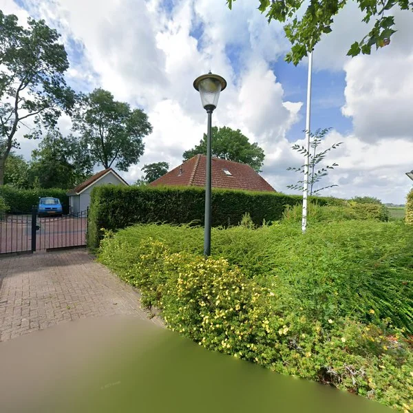 Straatbeeld van Lambertswarf 6, 9844TE Pieterzijl