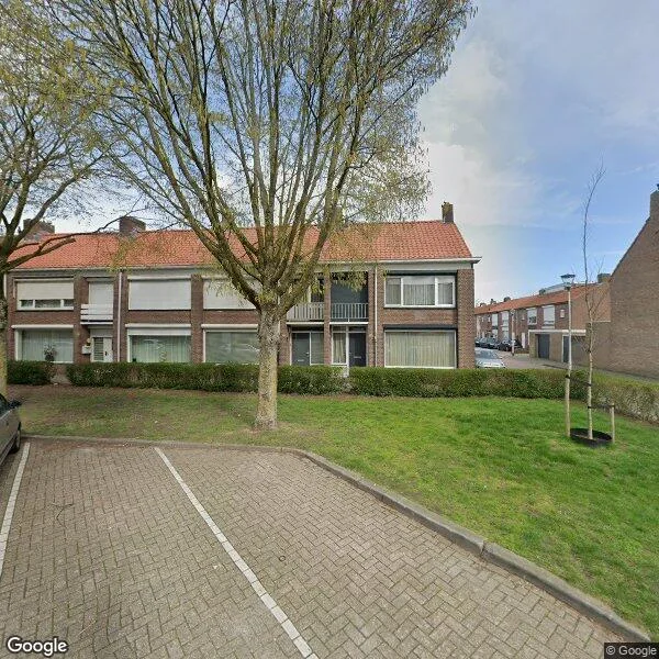 Straatbeeld van Landbouwstraat 18, 5022HM Tilburg