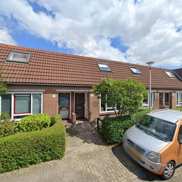 Straatbeeld van Landbuurt 20, 8916AM Leeuwarden