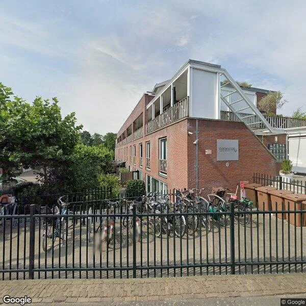 Straatbeeld van Landsmeerderdijk 20C, 1035PW Amsterdam