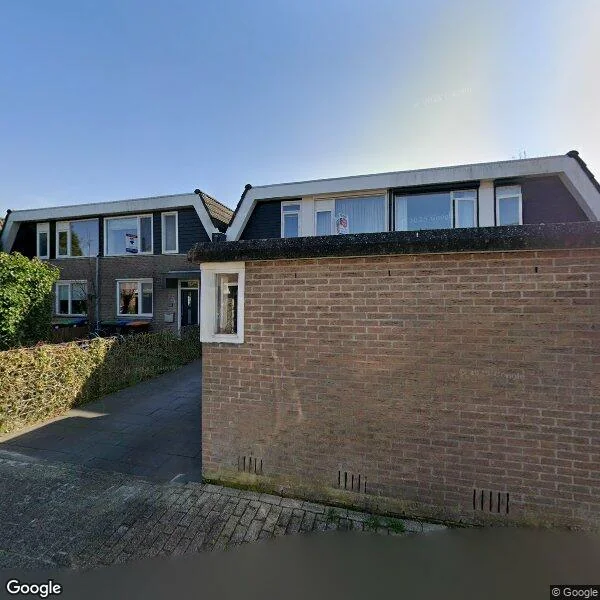 Straatbeeld van Landvoogd 6, 3161NC Rhoon