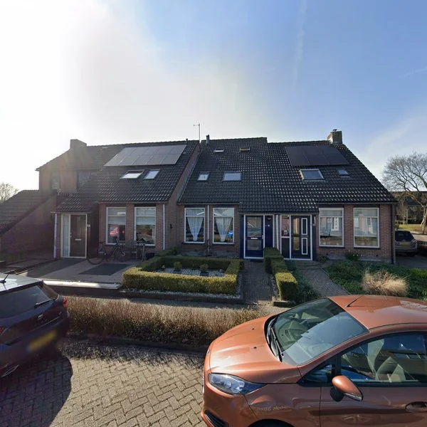 Straatbeeld van Langeland 30, 1679WE Midwoud