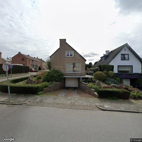 Straatbeeld van Langen Akker 10, 6325CL Berg en Terblijt
