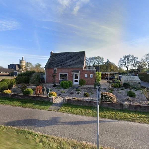 Straatbeeld van Langenboomseweg 107, 5451JH Mill