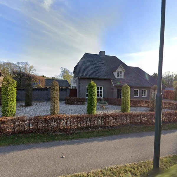 Straatbeeld van Langenboomseweg 113, 5451JH Mill