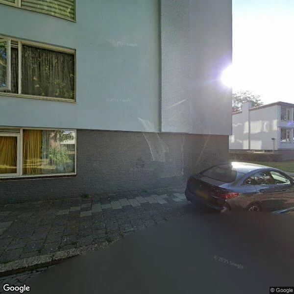 Straatbeeld van Langeraarstraat 104, 3331GM Zwijndrecht