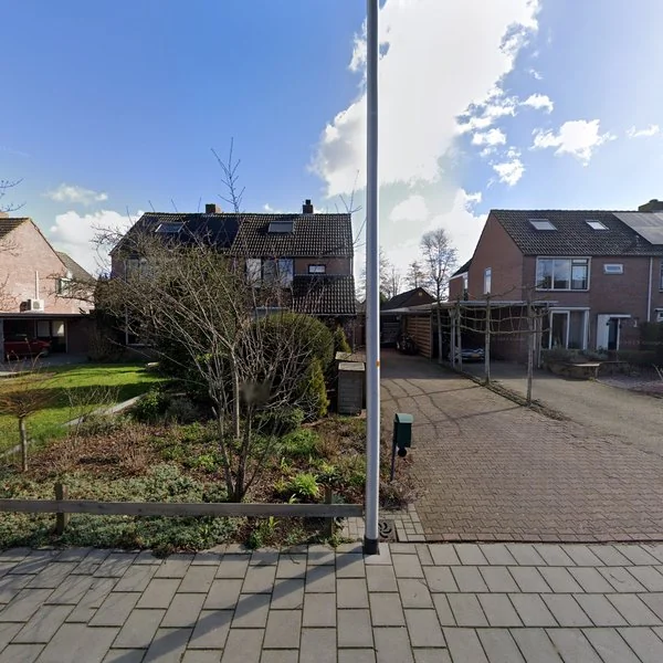 Straatbeeld van Langeslag 22, 8055PR Laag Zuthem