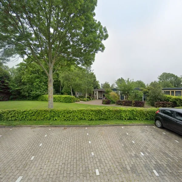 Straatbeeld van Langevelderweg 93, 2211AE Noordwijkerhout