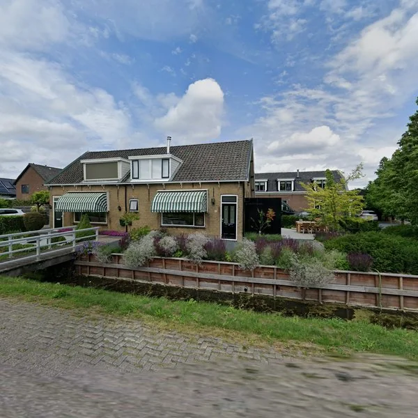 Straatbeeld van Langeweg 37, 3343LD Hendrik-Ido-Ambacht