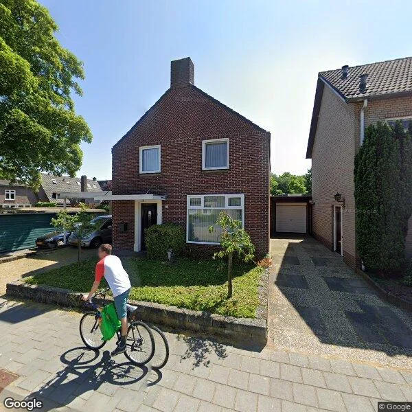 Straatbeeld van Langstraat 23, 5721WX Asten