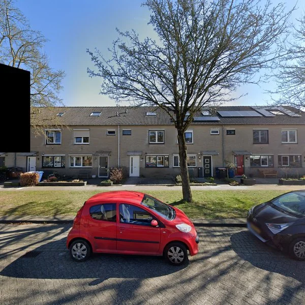 Straatbeeld van Latonalaan 51, 7321EB Apeldoorn