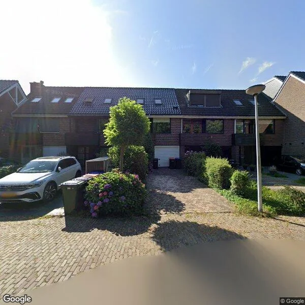 Straatbeeld van Lauwers 40, 3332TB Zwijndrecht