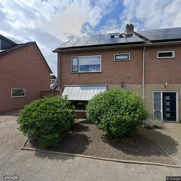 Straatbeeld van Lavastraat 25, 8084CL 't Harde