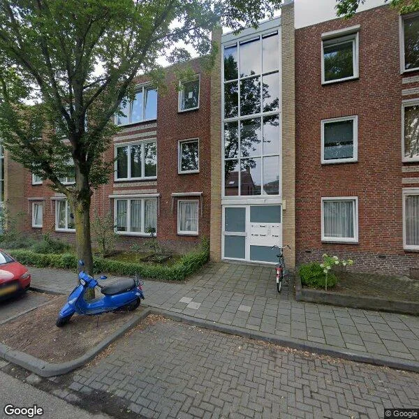 Straatbeeld van Le Bron de Vexelastraat 15, 6042AN Roermond