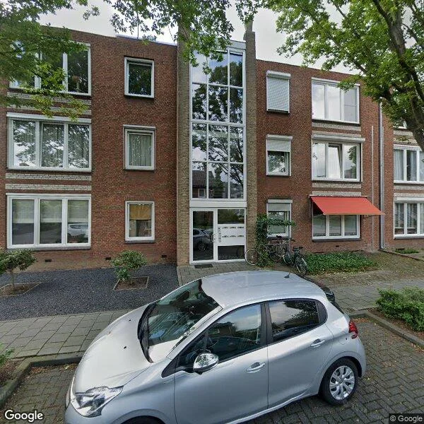 Straatbeeld van Le Bron de Vexelastraat 45, 6042AN Roermond