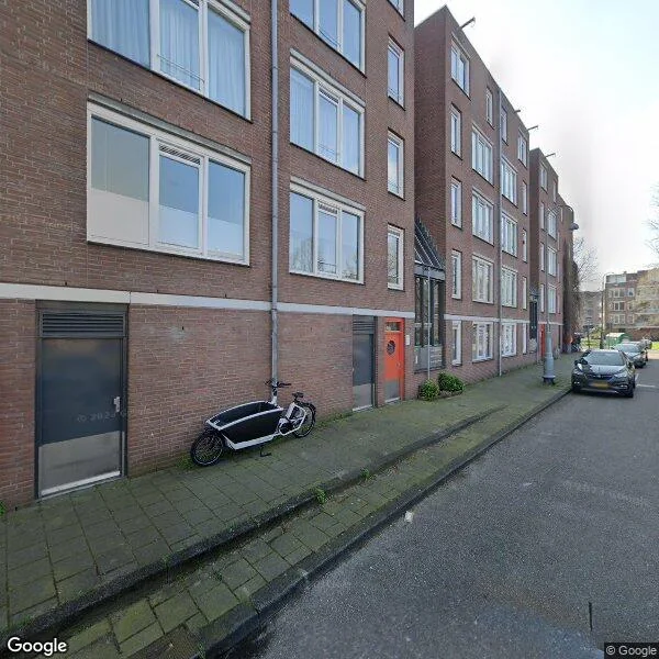 Straatbeeld van Le Mairekade 125, 1013CC Amsterdam
