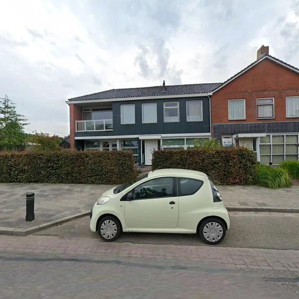 Straatbeeld van Leeksterweg 8, 8433KV Haulerwijk