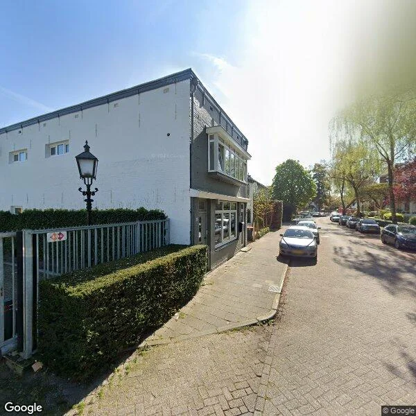 Straatbeeld van Leestraat 28, 3743EJ Baarn