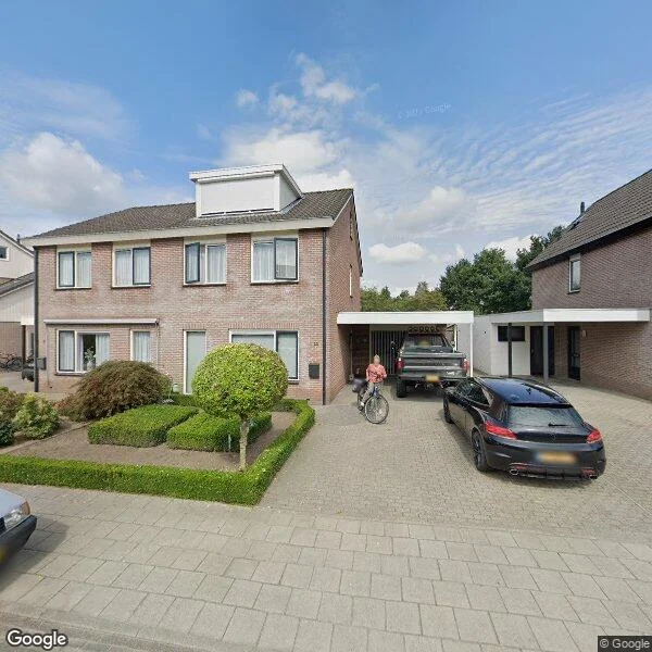 Straatbeeld van Leeuwebek 11, 7483AS Haaksbergen
