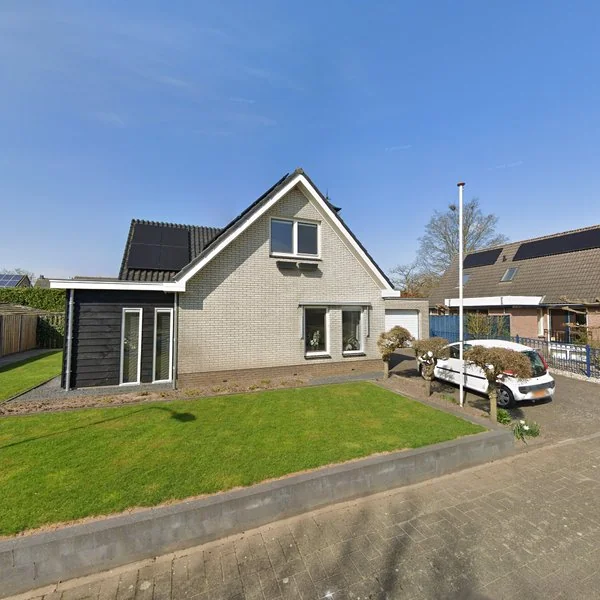 Straatbeeld van Leeuwenboomweg 32, 8166BB Emst