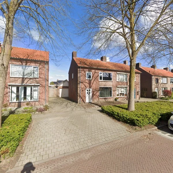 Straatbeeld van Leeuweriklaan 28, 5527HC Hapert