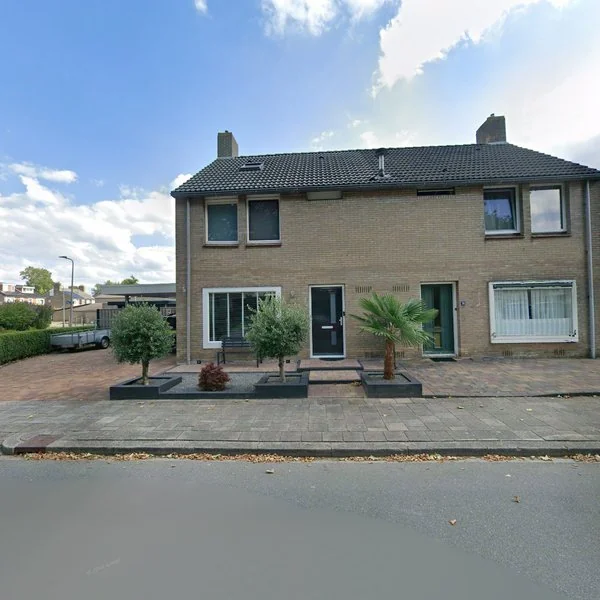 Straatbeeld van Leeuweriklaan 76, 7905CC Hoogeveen