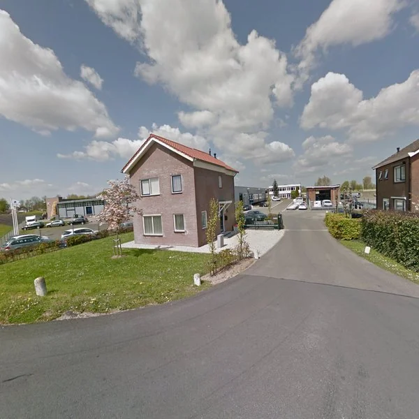 Straatbeeld van Lekdijk 186, 2967GJ Langerak