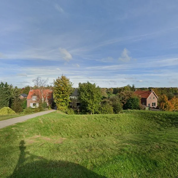 Straatbeeld van Lekdijk-West 77, 2871MN Schoonhoven