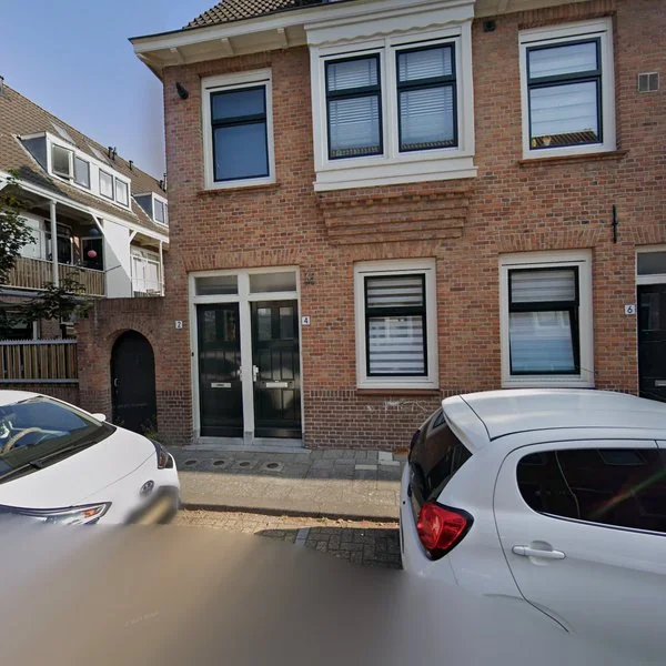 Straatbeeld van Lekstraat 2, 3313XH Dordrecht