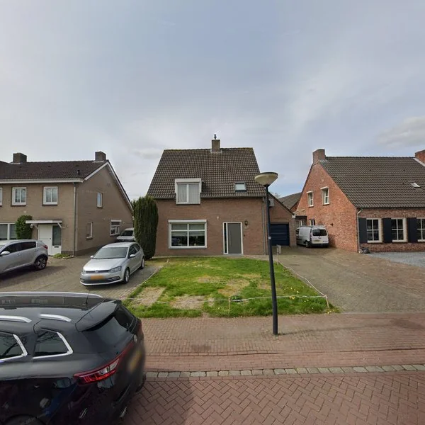 Straatbeeld van Lensheuvel 50b, 5541BD Reusel