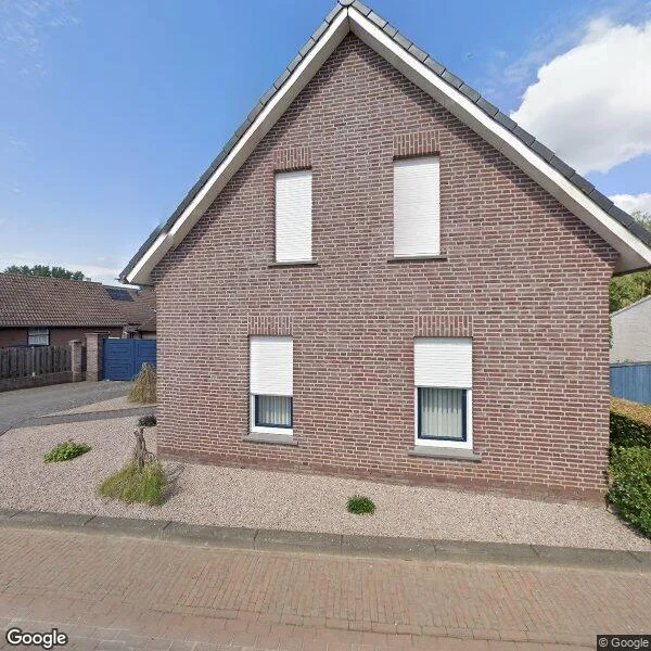 Straatbeeld van Leropperweg 10, 6077NX Sint Odiliënberg
