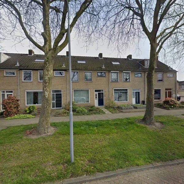 Straatbeeld van Lignestraat 27, 4921ET Made