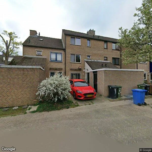 Straatbeeld van Lijster 12, 3191DM Hoogvliet Rotterdam