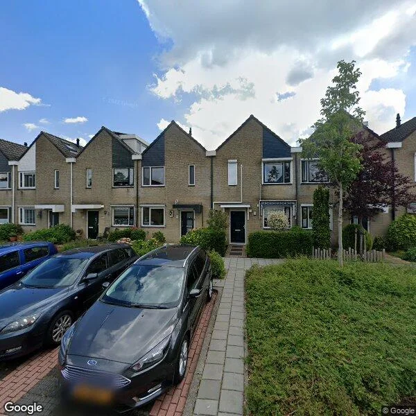 Straatbeeld van Lijsterbeshof 66, 3355CD Papendrecht