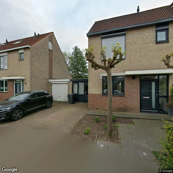 Straatbeeld van Lijsterstraat 8, 3281JR Numansdorp