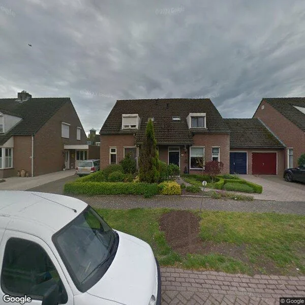 Straatbeeld van Lindenhof 27, 6006VM Weert
