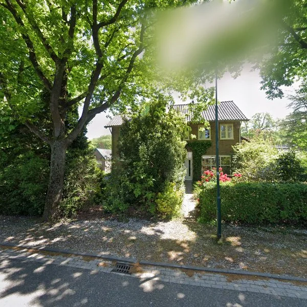 Straatbeeld van Lindenlaan 6, 3737RD Groenekan