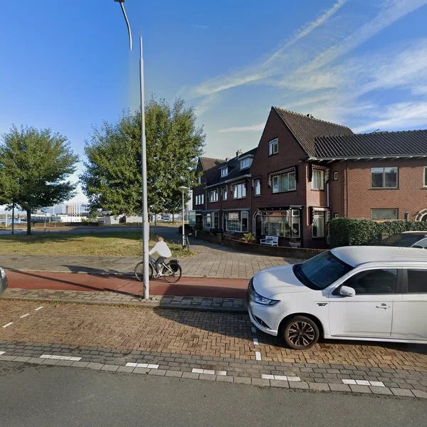 Straatbeeld van Linnaeusstraat 1, 1973RS IJmuiden