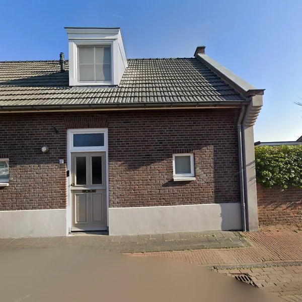 Straatbeeld van Lithse Dijk 37, 5397EA Lith