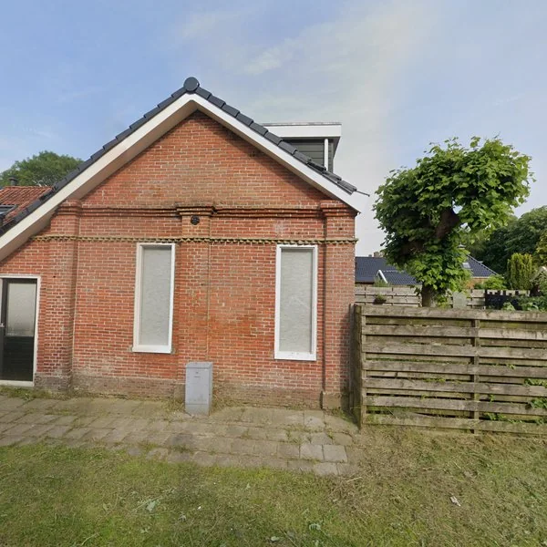Straatbeeld van Ljouwertertrekwei 15, 9035ED Dronryp
