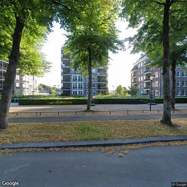 Straatbeeld van Loolaan 294, 7315AD Apeldoorn