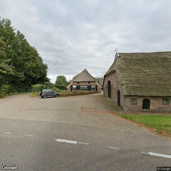 Straatbeeld van Looweg 15, 8105SL Luttenberg