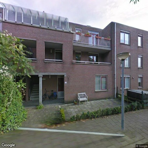 Straatbeeld van Loswal 37, 1274NV Huizen