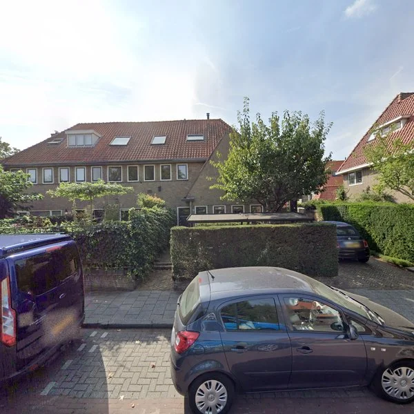 Straatbeeld van Lothariuslaan 30, 1402GL Bussum