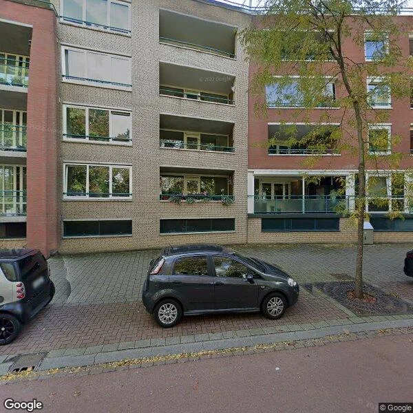 Straatbeeld van Louis Regoutstraat 37, 6006LL Weert