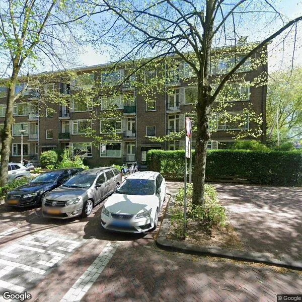 Straatbeeld van Louise Henriëttestraat 94, 2595TJ Den Haag